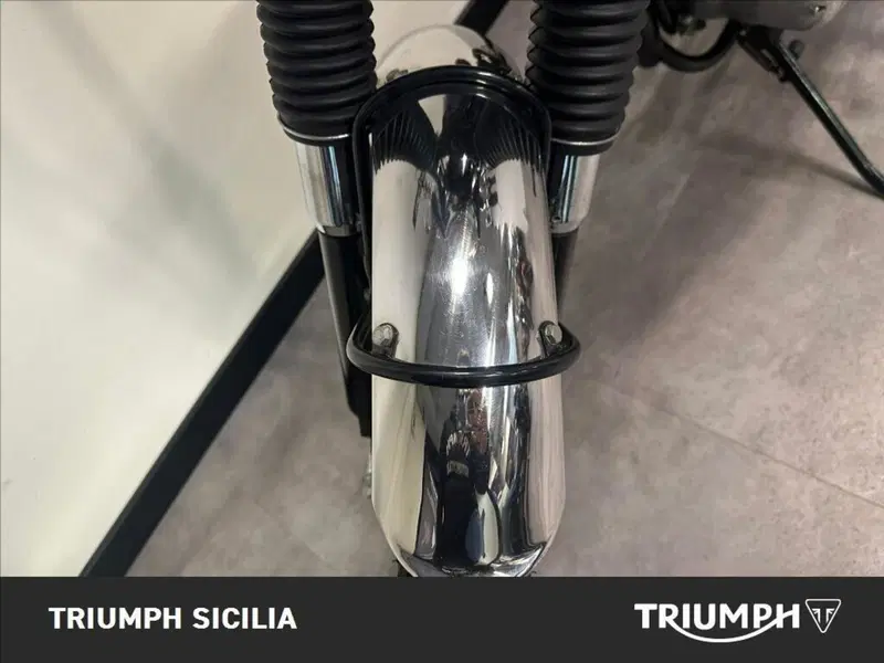 Triumph Trophy 900 (14)