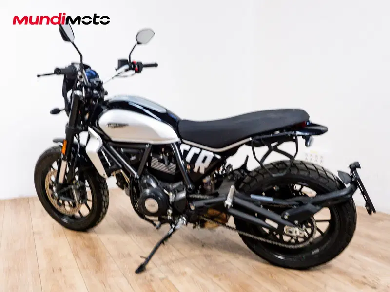 Ducati Scrambler 800 Icon Dark (2025 - 26) (6)