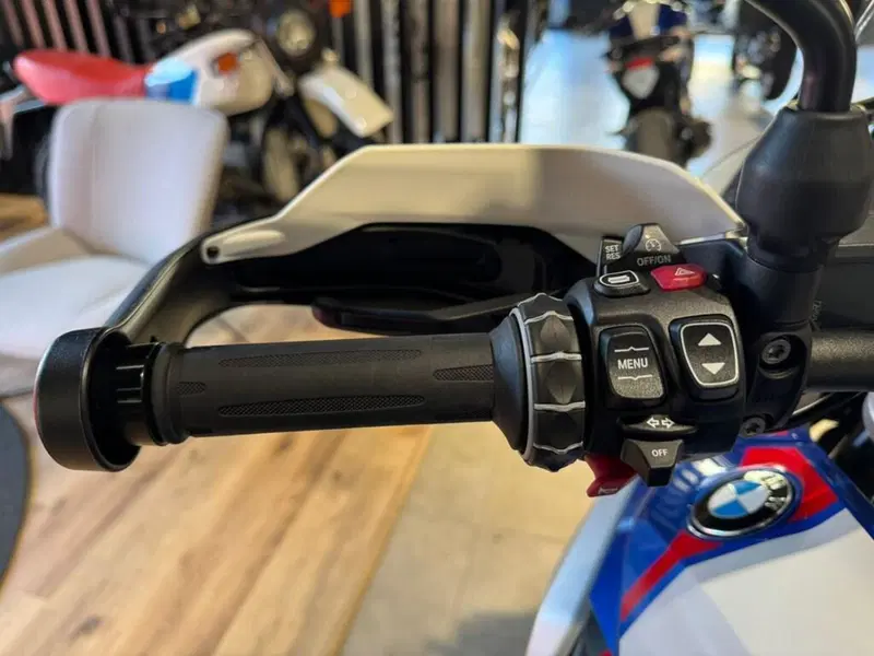 Bmw R 1300 GS (2023 - 26) (9)