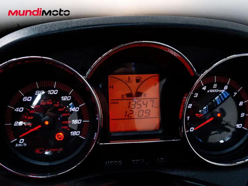 Kymco Downtown 350i ABS (2015 - 17) (11)