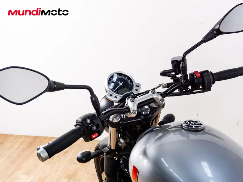 Triumph Street Twin 900 (2017 - 18) (11)