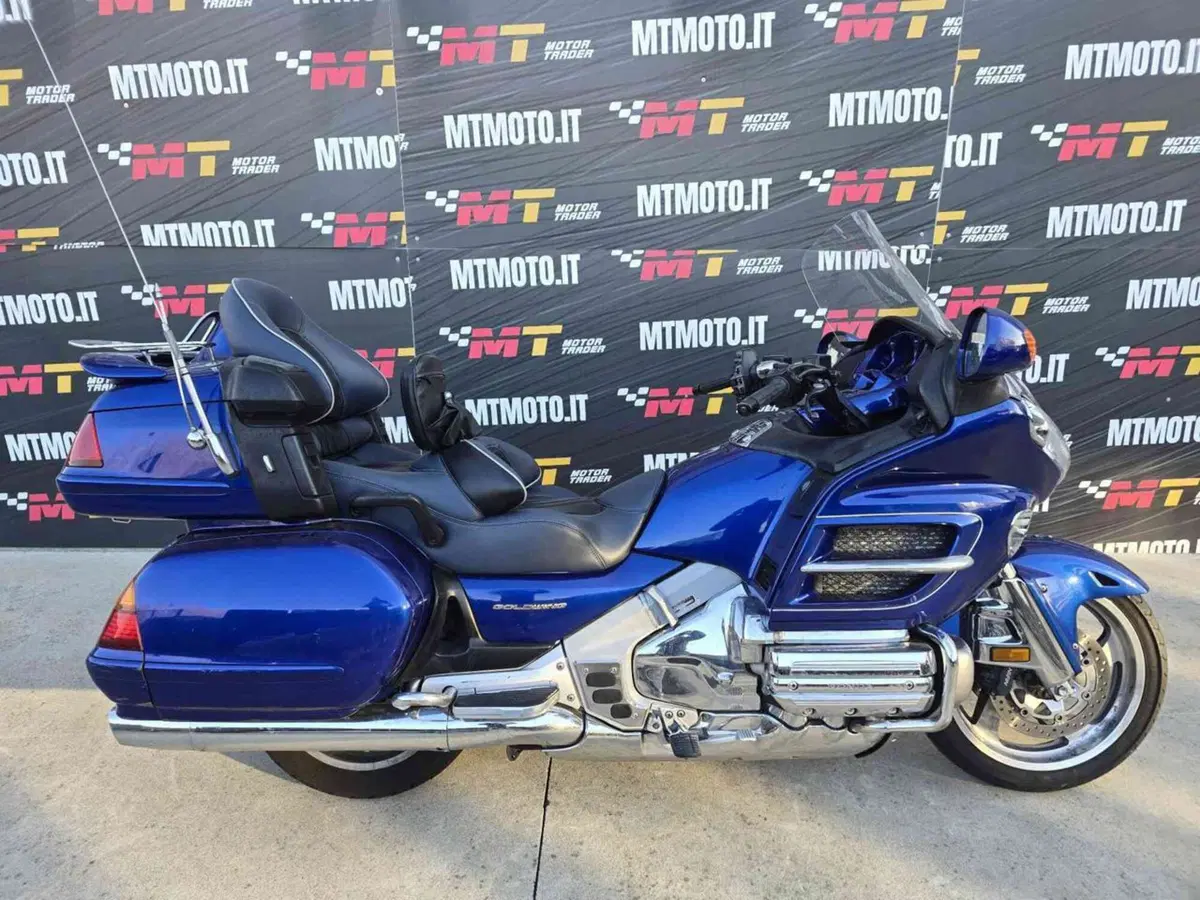 Honda GL 1800 Gold Wing (2000 - 05)