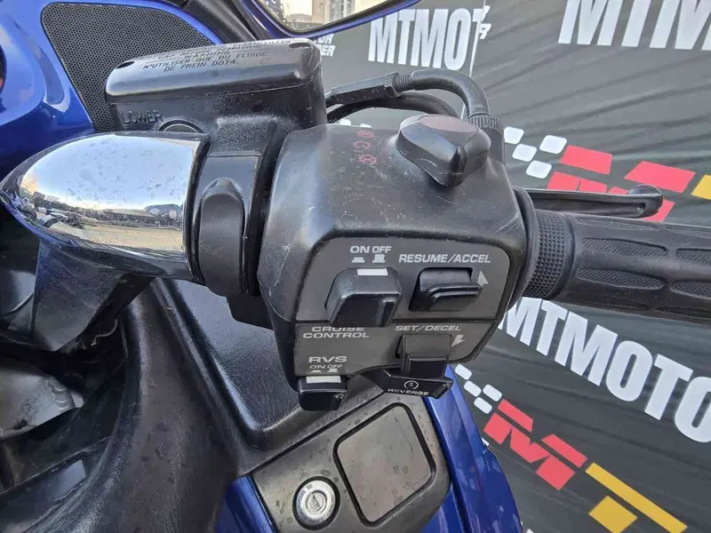 Honda GL 1800 Gold Wing (2000 - 05) (10)