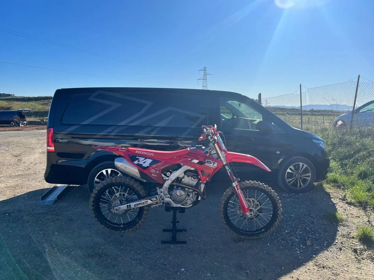 Honda CRF 250R (2023)