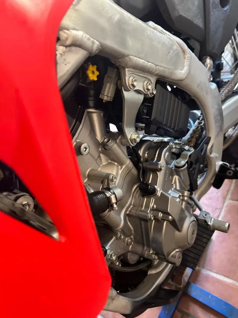 Honda CRF 250R (2023) (10)