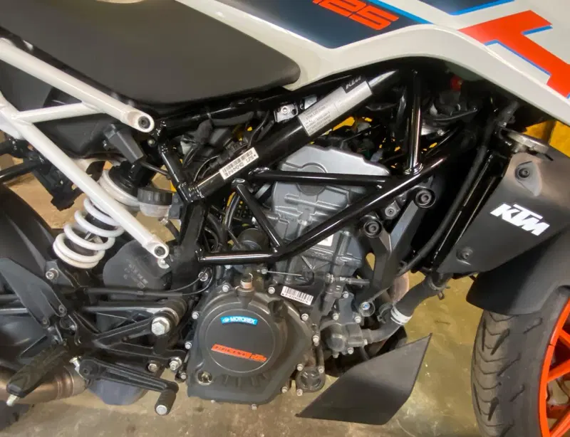 KTM 125 Duke (2021 - 23) (9)