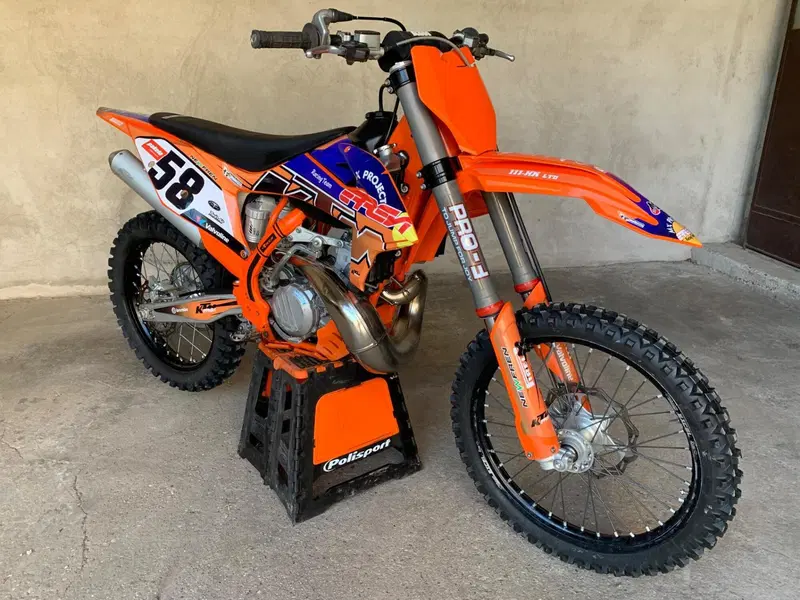 KTM 250 SX (2022) (3)