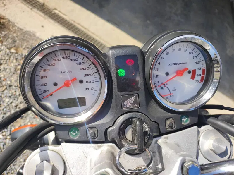 Honda Hornet 600 (2003 - 04) (2)