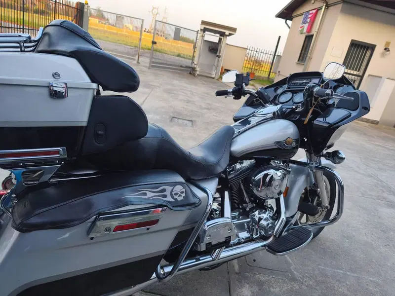 Harley-Davidson FLTR '03-Road Glide centenario  bicolore ASI (20)