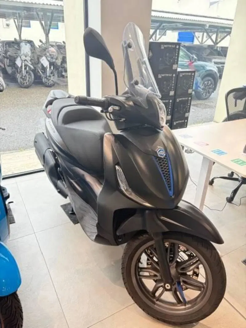 Piaggio Beverly 400 S (2025 - 26)