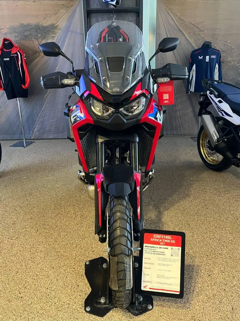 Honda Africa Twin CRF 1100L ES DCT (2024 - 26)