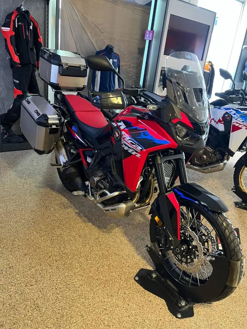 Honda Africa Twin CRF 1100L ES DCT (2024 - 26) (2)