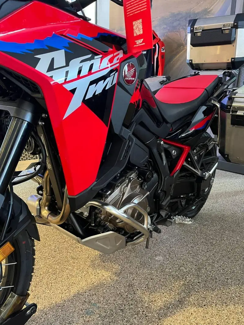 Honda Africa Twin CRF 1100L ES DCT (2024 - 26) (4)