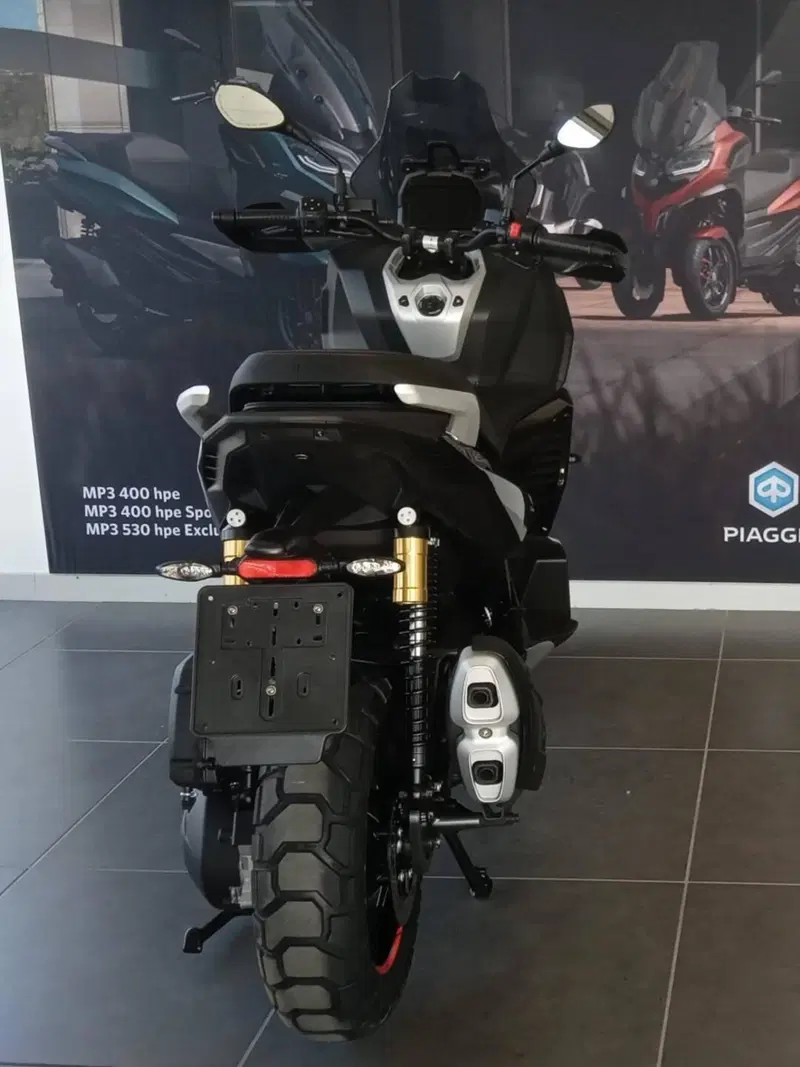 Aprilia SR GT 400 (2026) (5)