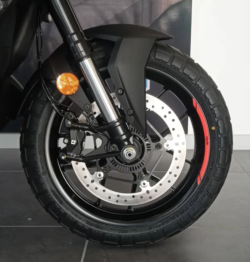 Aprilia SR GT 400 (2026) (13)