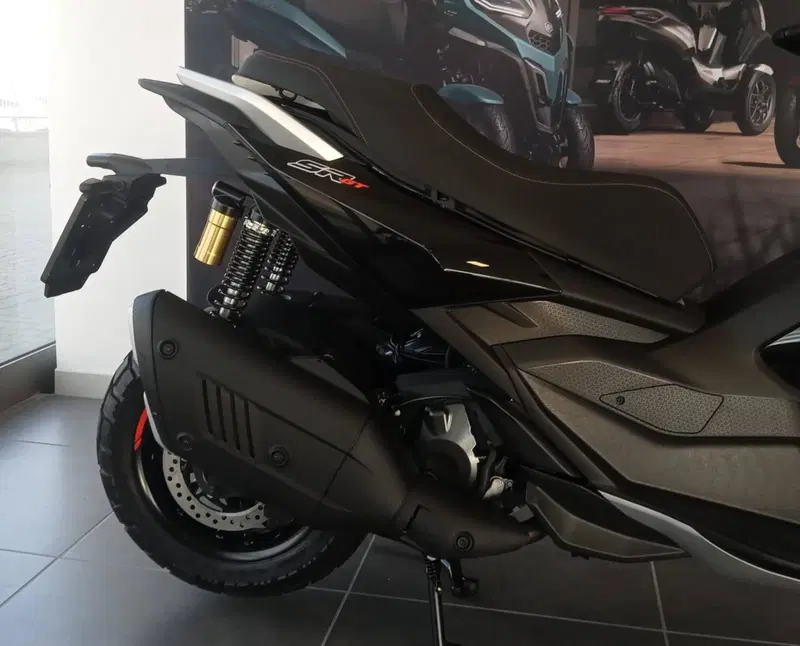 Aprilia SR GT 400 (2026) (16)