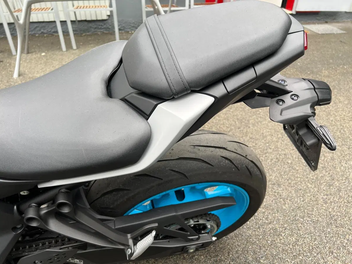 Yamaha MT-07 Y-AMT (2025 - 26) (7)