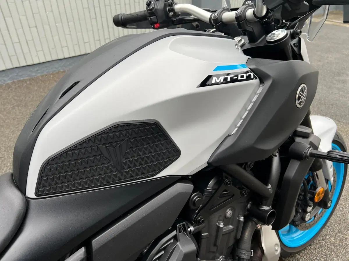 Yamaha MT-07 Y-AMT (2025 - 26) (8)