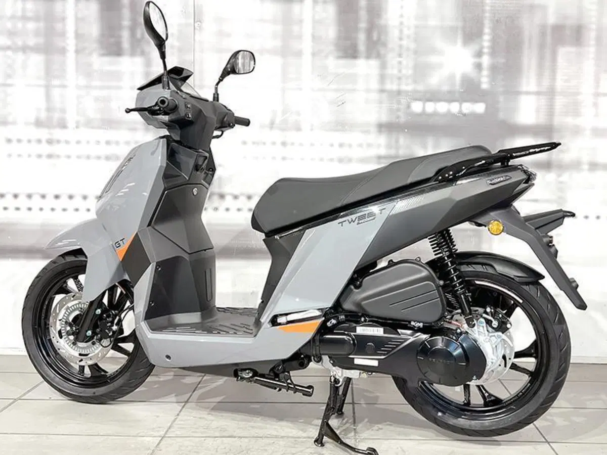Peugeot Tweet 125 FL GT ABS (2024) (2)