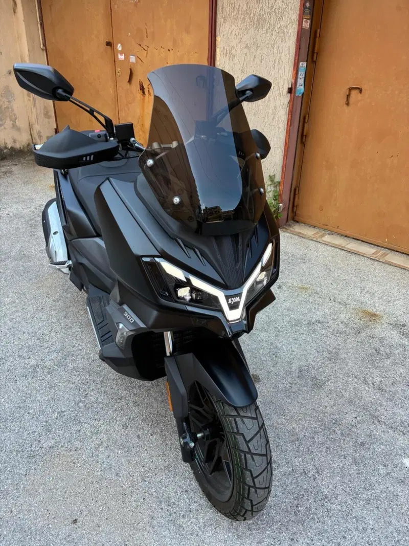 Sym ADX 300 (2024 - 26) (4)