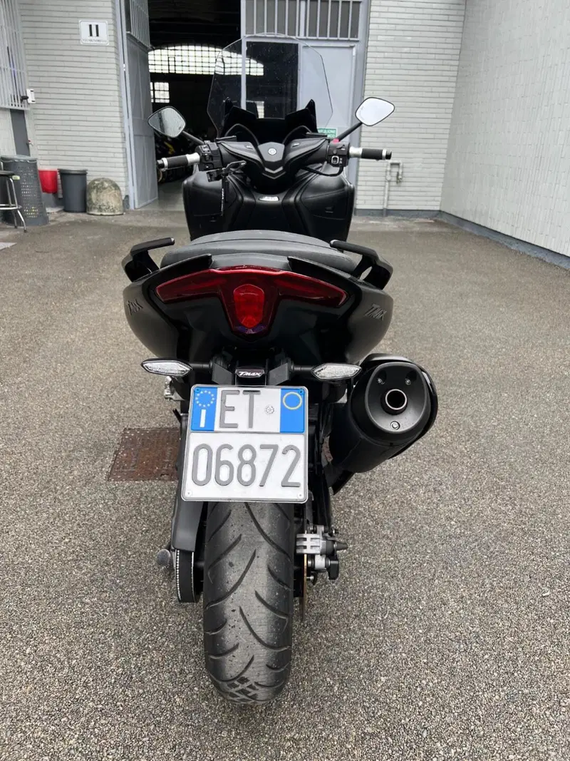 Yamaha T-Max 560 (2020 - 21) (4)