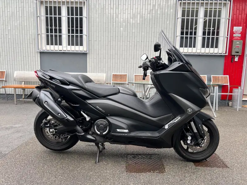 Yamaha T-Max 560 (2020 - 21) (2)