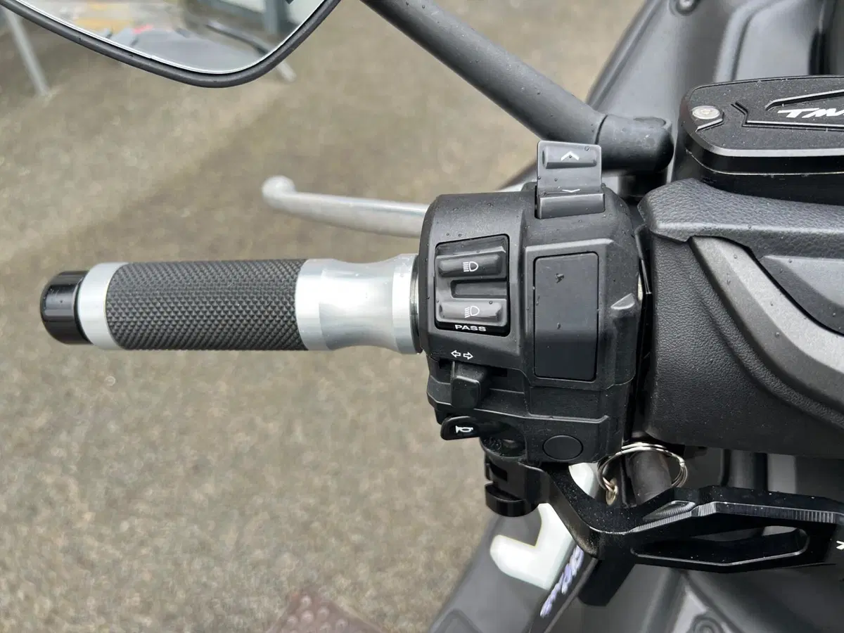 Yamaha T-Max 560 (2020 - 21) (8)