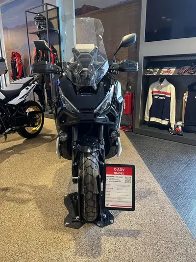 Honda X-ADV 750 Travel (2025 - 26) nuova