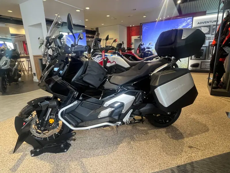 Honda X-ADV 750 Travel (2025 - 26) (4)