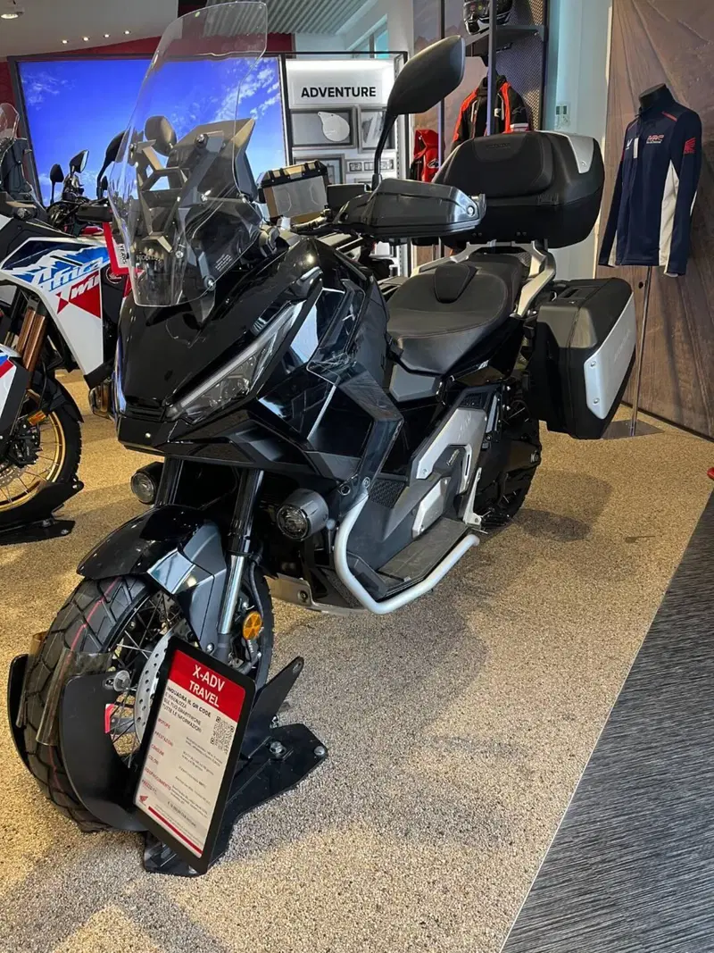 Honda X-ADV 750 Travel (2025 - 26) (3)
