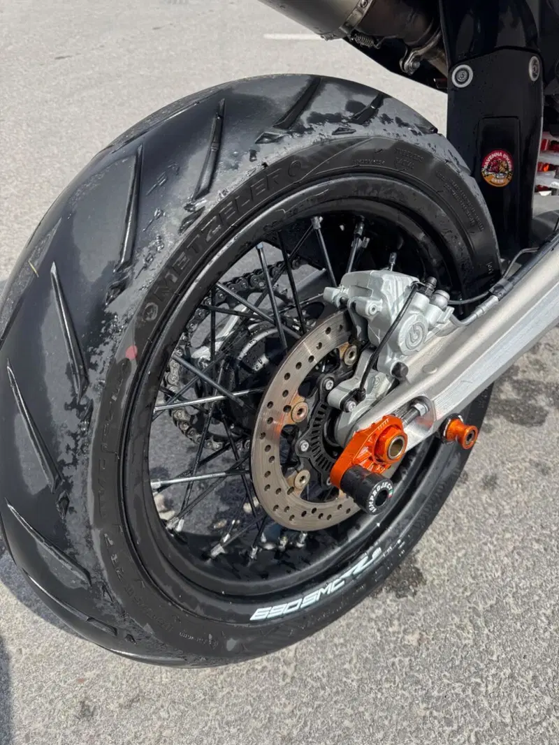 KTM 690 SMC R (2021 - 22) (4)