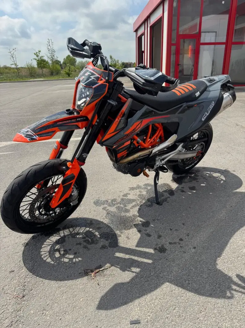 KTM 690 SMC R (2021 - 22) (6)