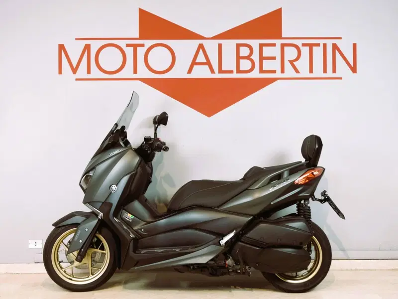 Yamaha X-Max 300 Tech Max (2021 - 24) (2)