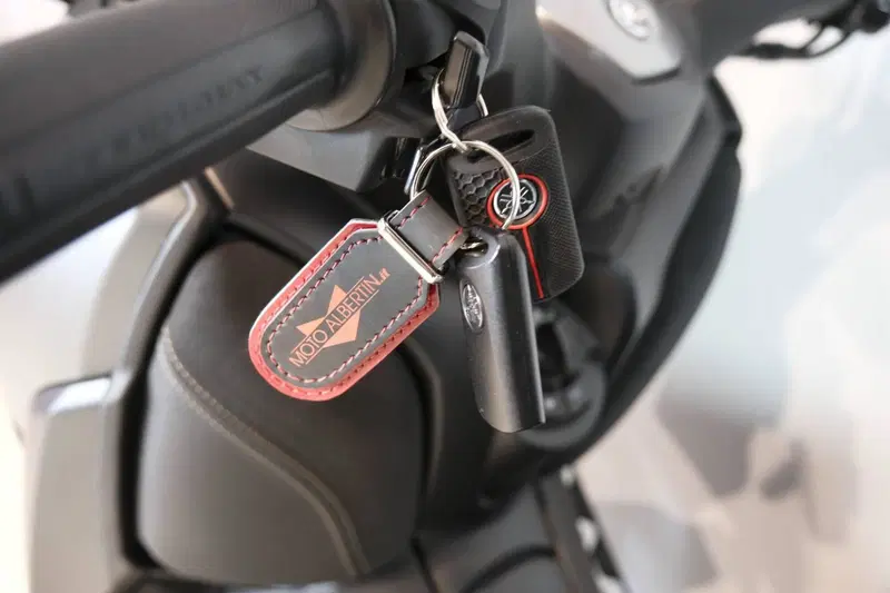 Yamaha X-Max 300 Tech Max (2021 - 24) (5)