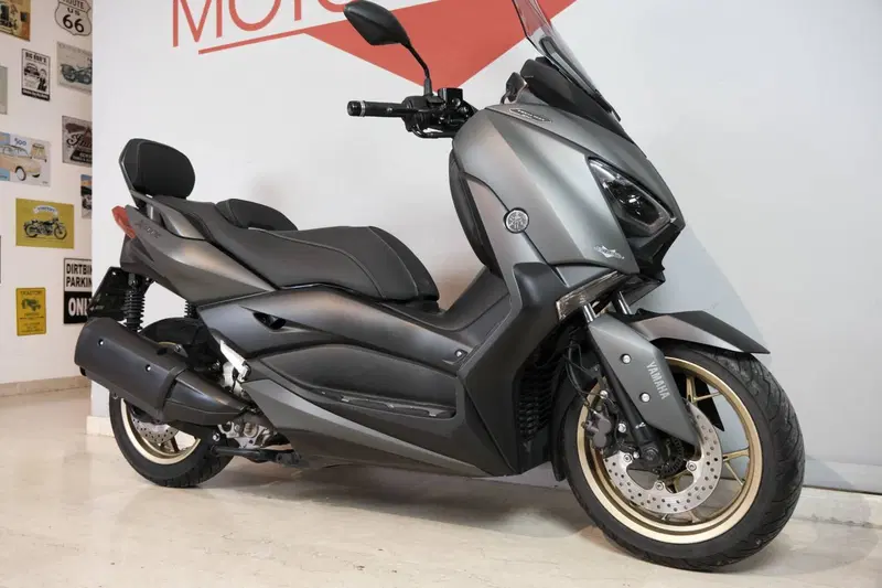 Yamaha X-Max 300 Tech Max (2021 - 24) (7)