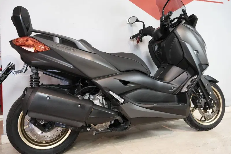Yamaha X-Max 300 Tech Max (2021 - 24) (8)