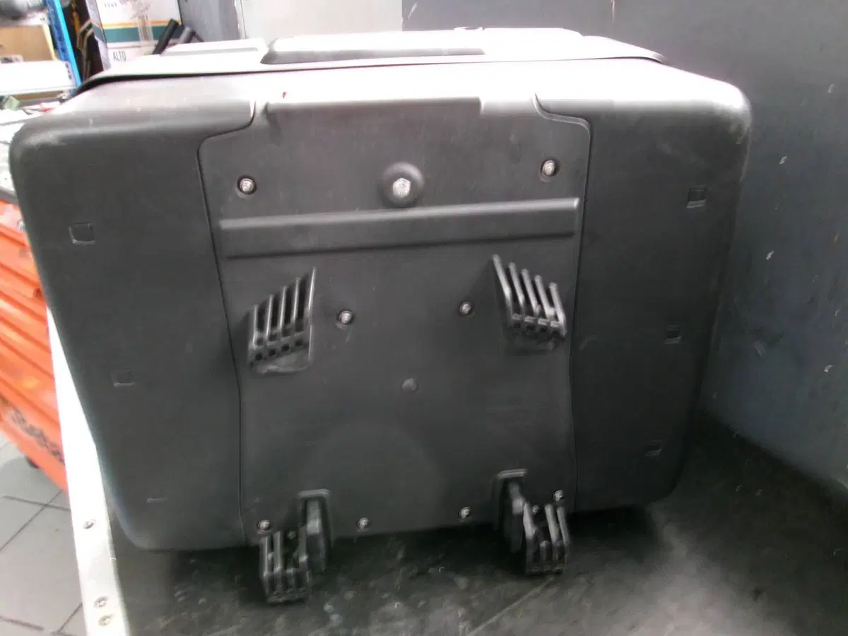 TOP CASE BMW R 1200 GS -R 1250 GS (10)