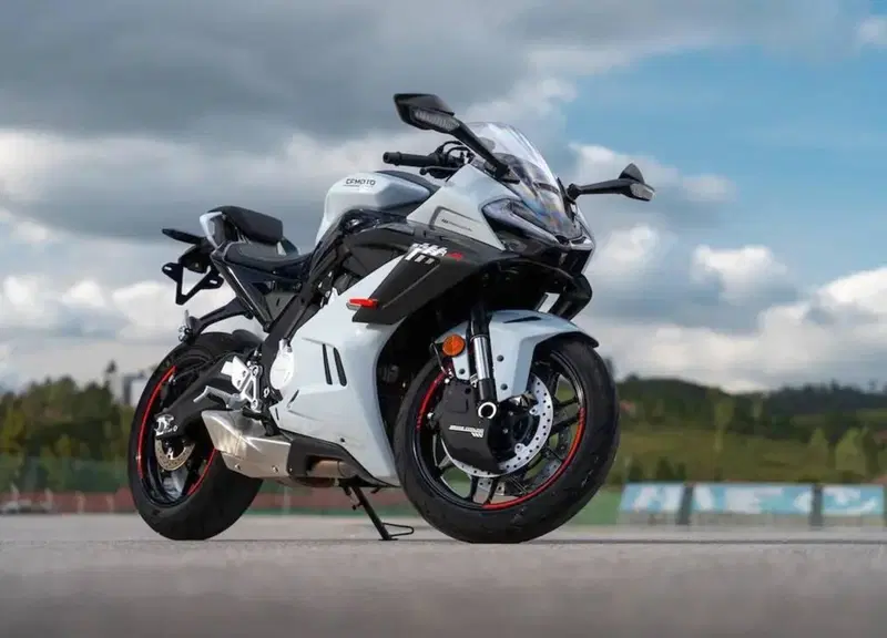 CFMOTO 675SR-R (2025 - 26) (14)