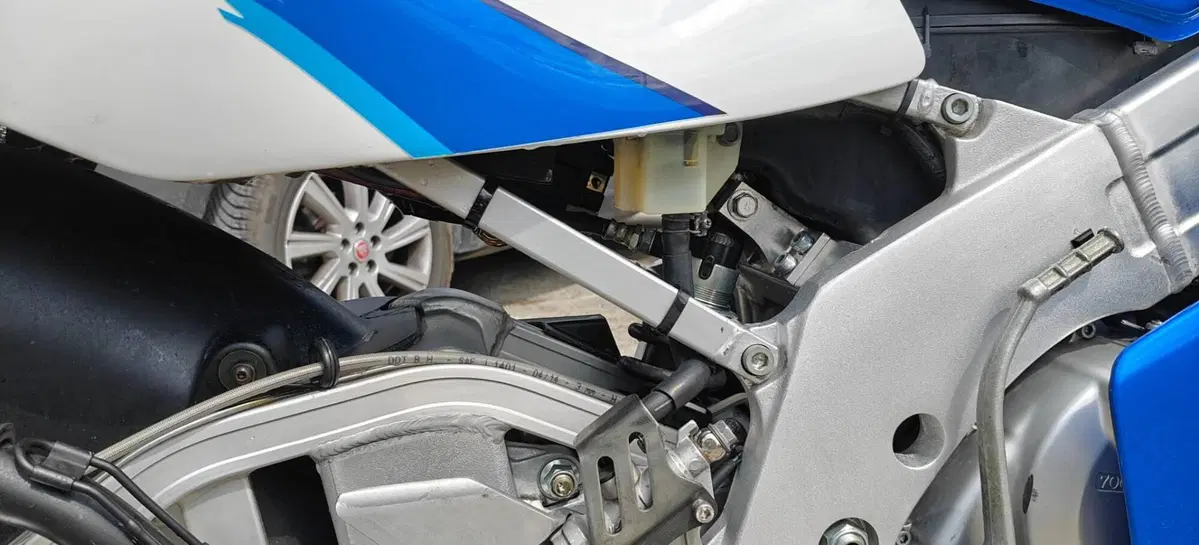 Suzuki RG 250 Gamma (1989 - 93) (8)