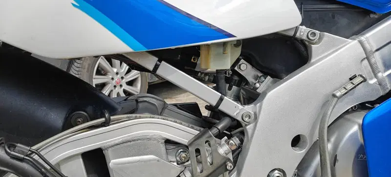 Suzuki RG 250 Gamma (1989 - 93) (8)