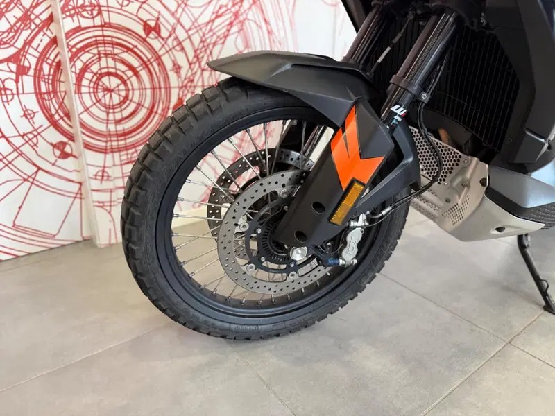 KTM 790 Adventure (2023 - 24) (13)
