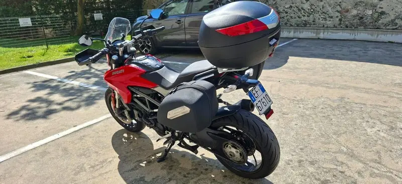 Ducati Hyperstrada 939 (2016 - 18) (9)