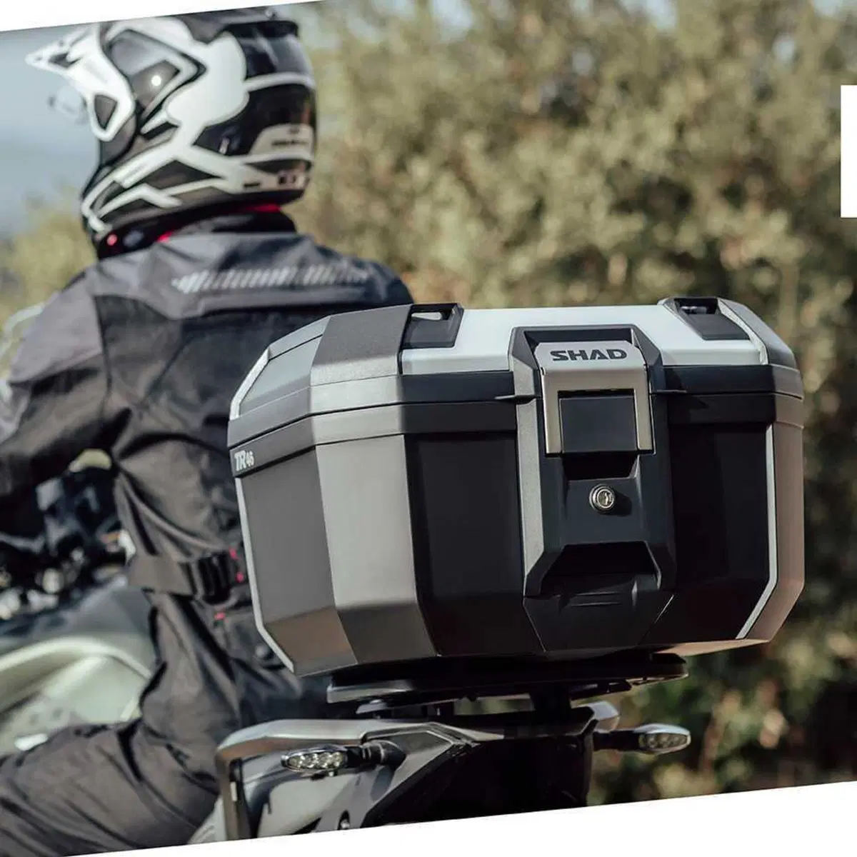 SHAD TR46: +5 litri di adventure nel bauletto Terra (8)