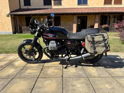Moto Guzzi V7 Stone Special Edition (2022 - 25) usata