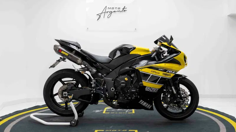 Yamaha YZF R1 (2009 - 11) (2)