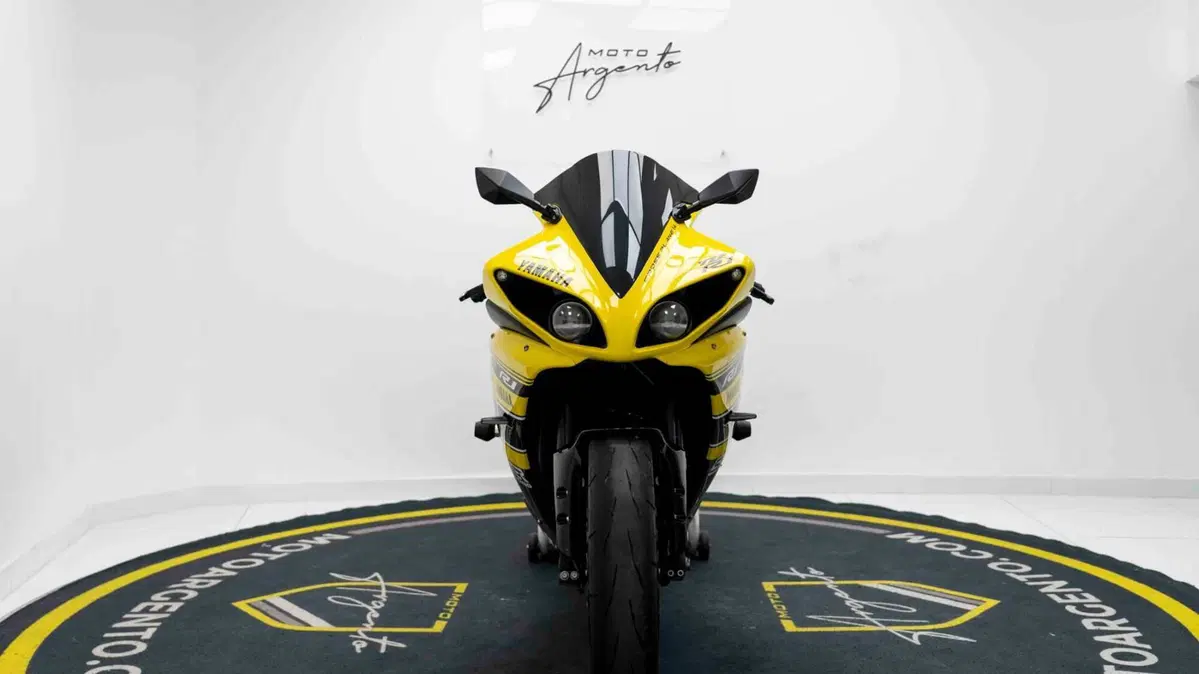 Yamaha YZF R1 (2009 - 11) (8)