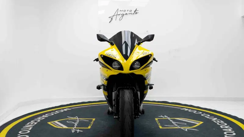 Yamaha YZF R1 (2009 - 11) (8)