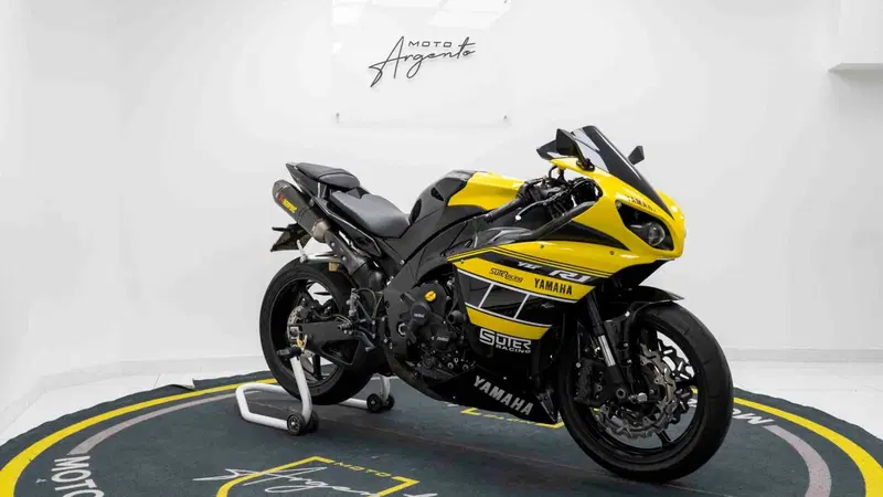 Yamaha YZF R1 (2009 - 11) (9)