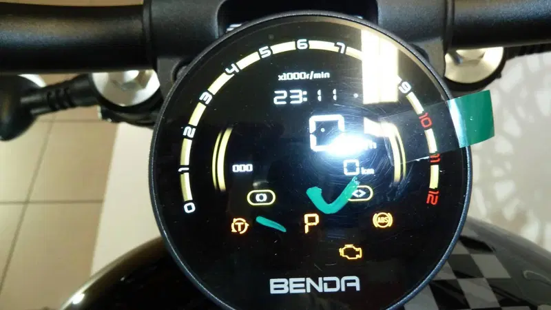 Benda Motorcycles Chinchilla 350 CVT Neo (2026) (7)