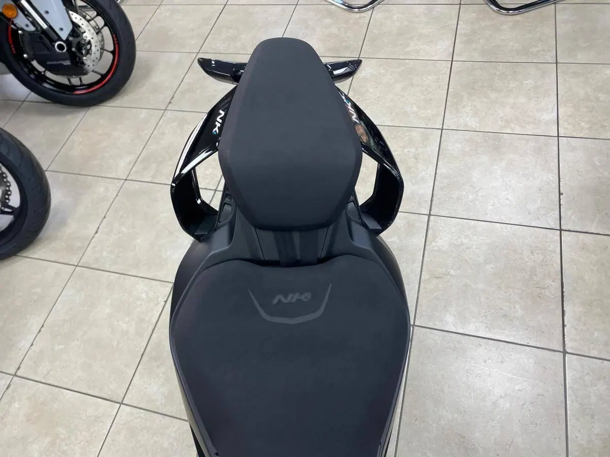 CFMOTO 675NK (2025 - 26) (12)